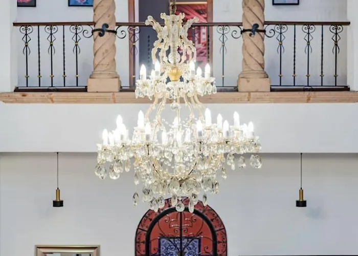 Anzures-polanco Mansion, Group Dining & Parking